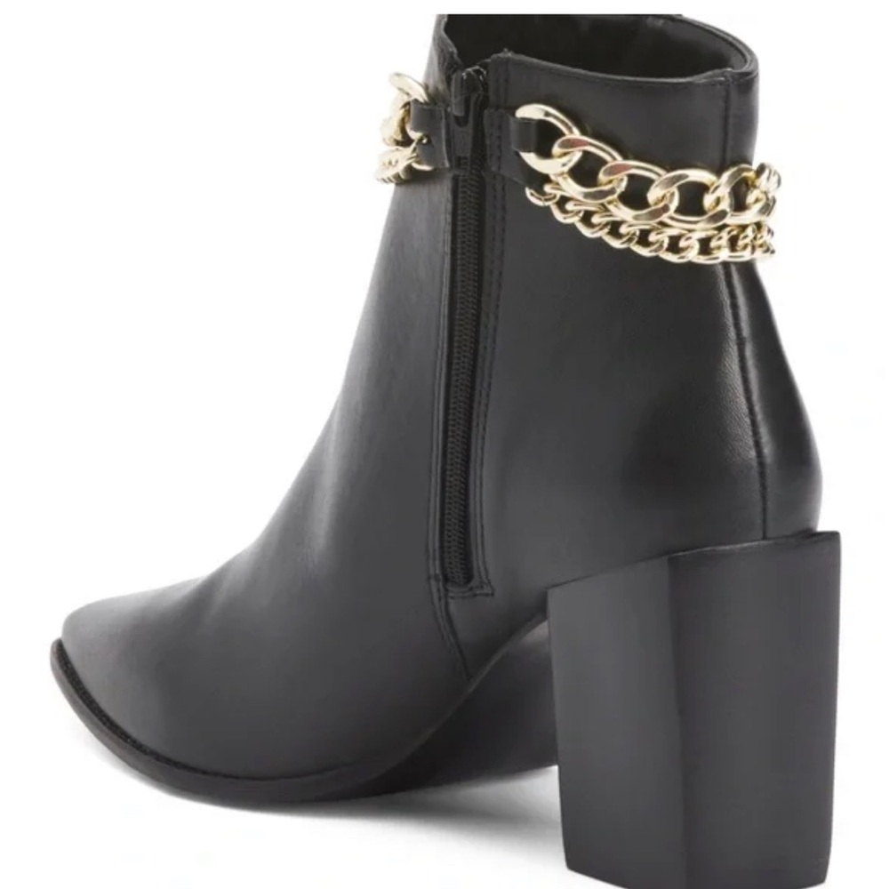 NWOT Steve Madden Perlina Black Gold Chain Detail Heeled Pointed Toe Boo… - Picture 3 of 8